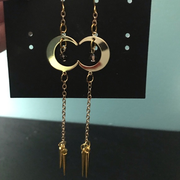 18k Gold Dangly Moon Chain Earrings with Spikes. Elegant Moon Jewelry🌙 - Picture 4 of 5